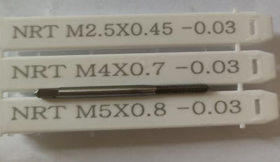 减小精度挤压丝攻